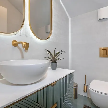 Luxenia, Walk To Town & Skyline Views By Etouri * Ретимно (Крит)