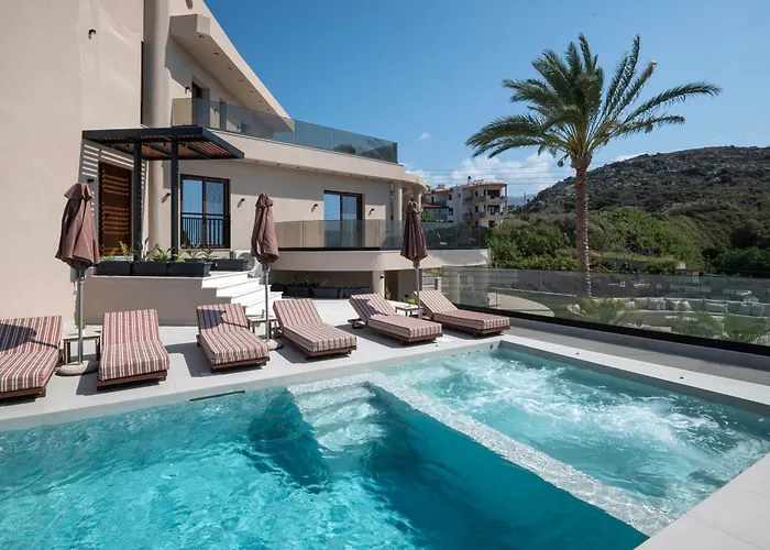 Βίλα Luxenia, Walk To Town & Skyline Views By Etouri *