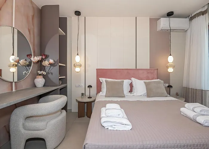 Βίλα Luxenia, Walk To Town & Skyline Views By Etouri