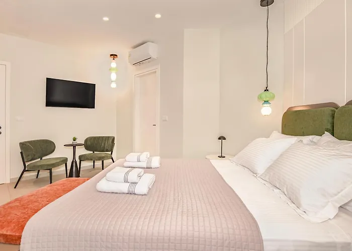 Luxenia, Walk To Town & Skyline Views By Etouri * Ρέθυμνο