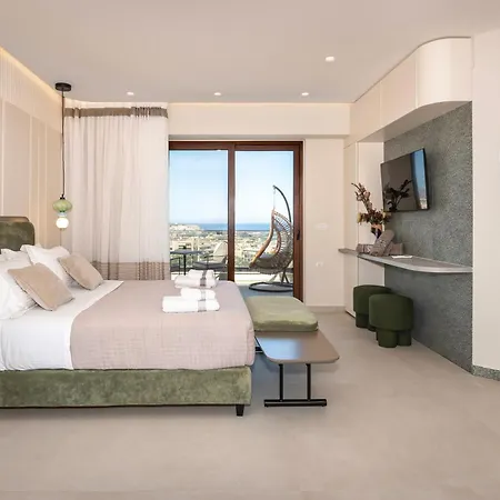 Luxenia, Walk To Town & Skyline Views By Etouri Villa