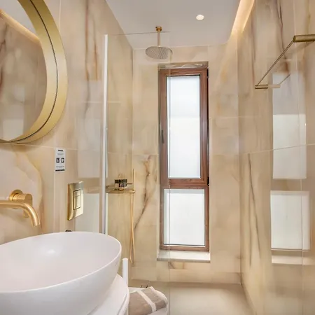 Villa Luxenia, Walk To Town & Skyline Views By Etouri Réthymnon